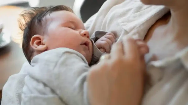 Manfaat ASI Eksklusif selama 2 tahun untuk anak - KMNC